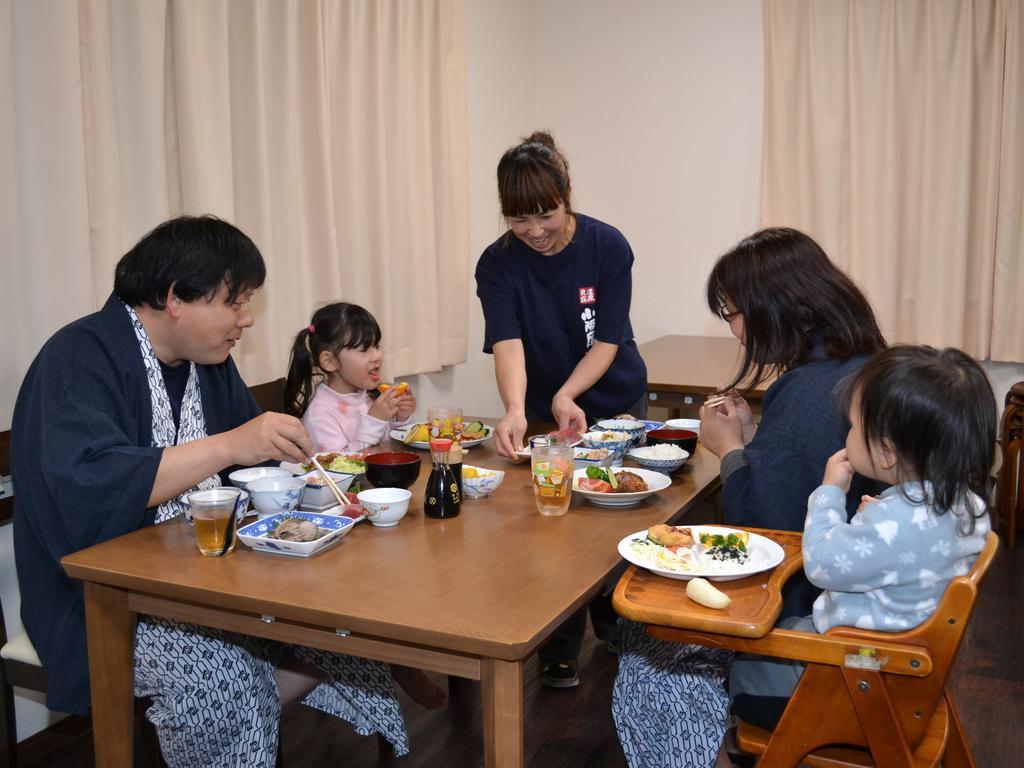 Onsenminshuku Kosakaya Hotel Nachikatsuura Buitenkant foto