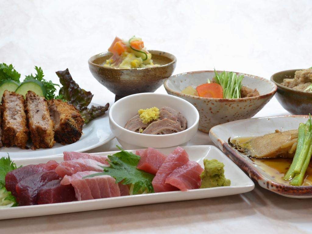 Onsenminshuku Kosakaya Hotel Nachikatsuura Buitenkant foto